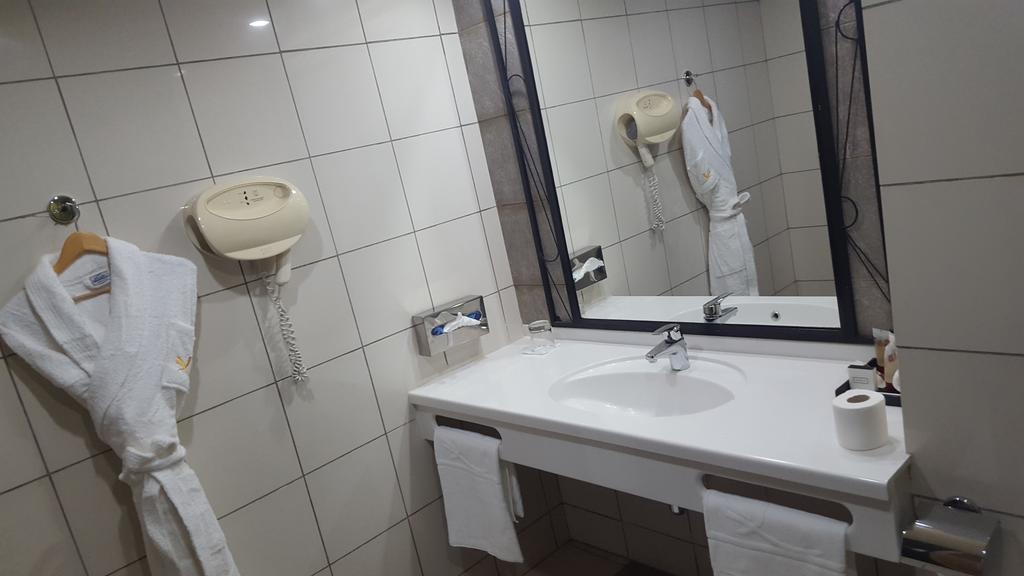 Hotel El Farouk 巴马科 外观 照片
